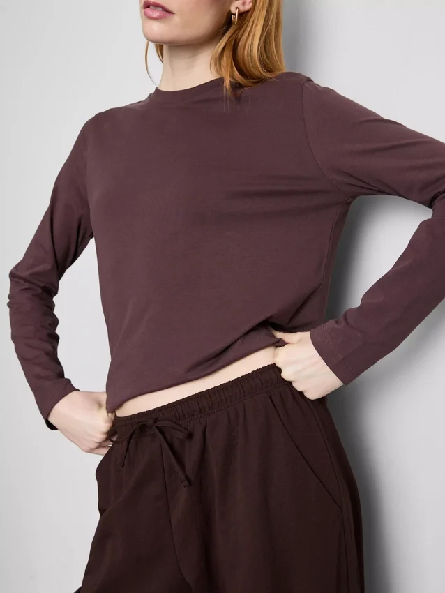 Strukturierte Hose mit weitem Bein