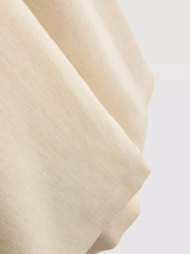Strukturierte, plissierte Hose mit weitem Bein