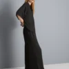 Strukturierte Satin-Hose mit geradem Bein
