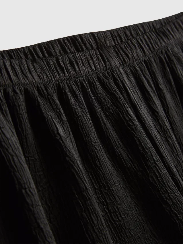 Strukturierte Satin-Hose mit geradem Bein