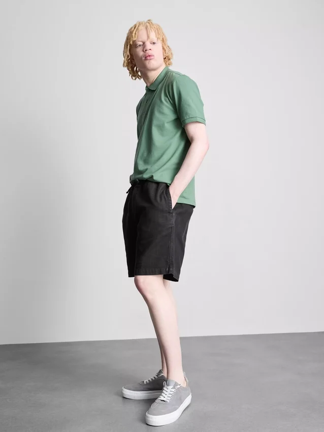 Strukturierte Shorts mit Kordelzug