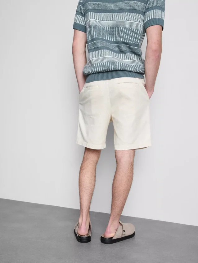 Strukturierte Shorts mit Kordelzug