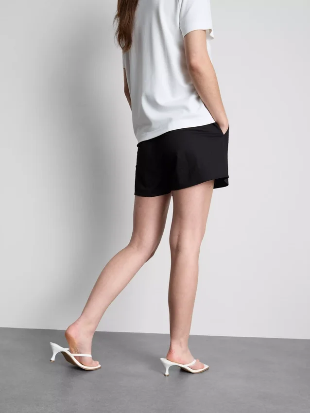 Strukturierte Shorts mit Kordelzug