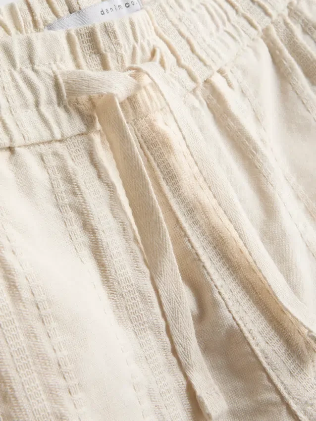 Strukturierte Shorts mit Kordelzug