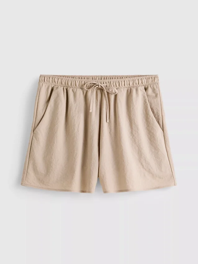 Strukturierte Shorts mit Kordelzug