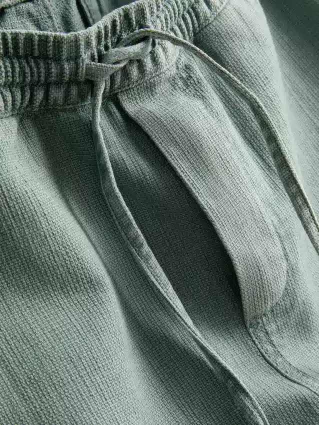 Strukturierte Shorts mit Kordelzug