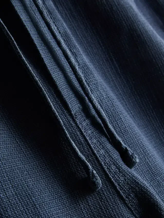 Strukturierte Shorts mit Kordelzug