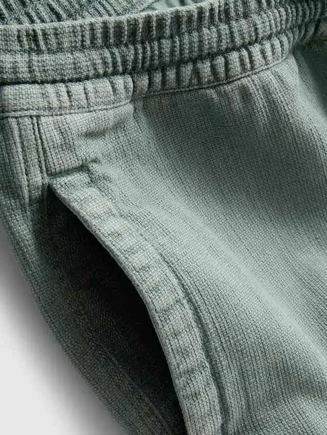 Strukturierte Shorts mit Kordelzug