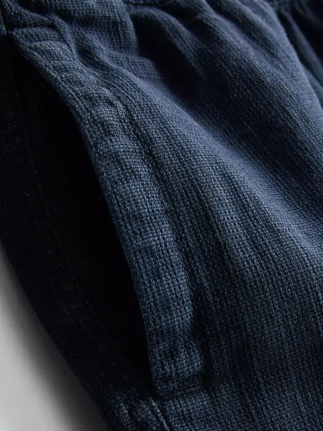 Strukturierte Shorts mit Kordelzug