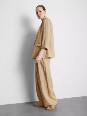 Strukturierter Blazer mit fallendem Revers