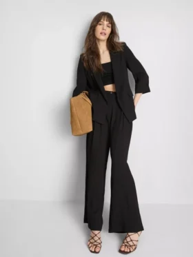 Strukturierter Blazer mit fallendem Revers