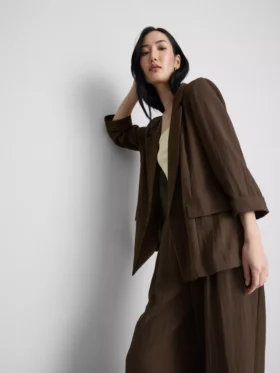 Strukturierter Blazer mit fallendem Revers