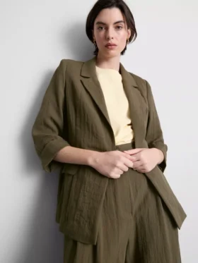 Strukturierter Blazer mit fallendem Revers