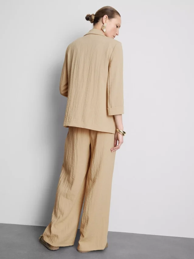 Strukturierter Blazer mit fallendem Revers
