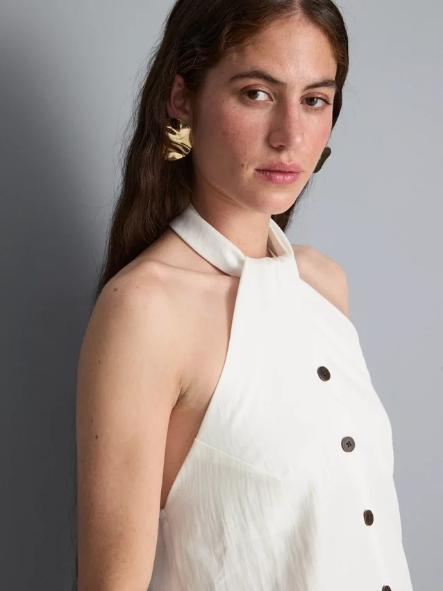 Strukturiertes Halterneck-Top mit Knopfleiste