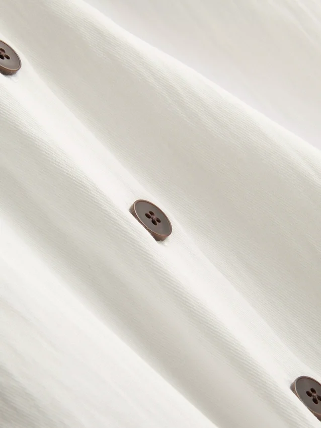Strukturiertes Halterneck-Top mit Knopfleiste