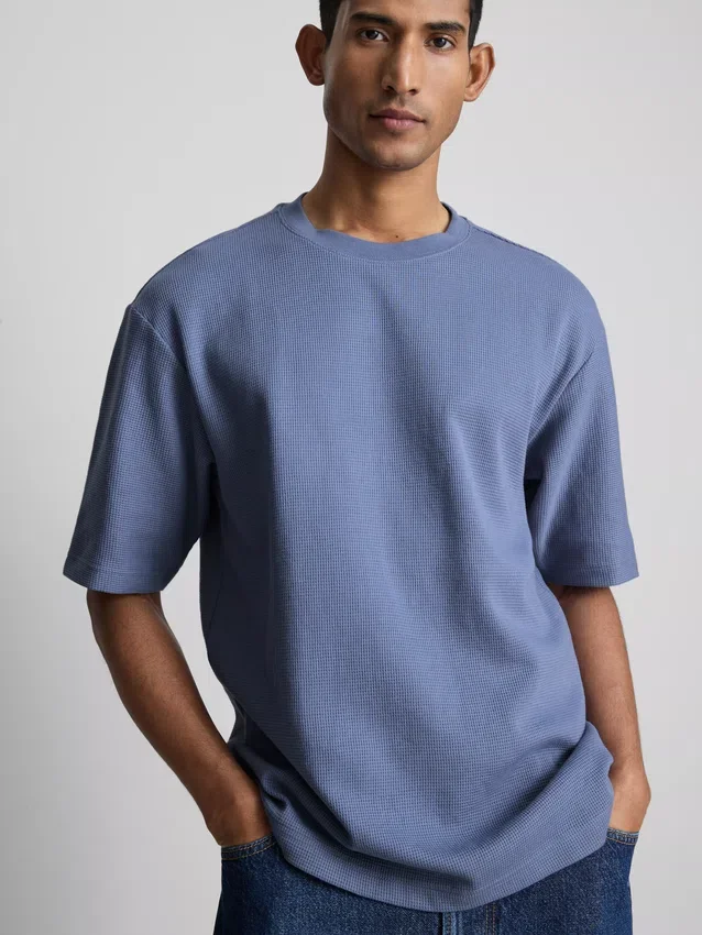 Strukturiertes, kastenförmiges T-Shirt