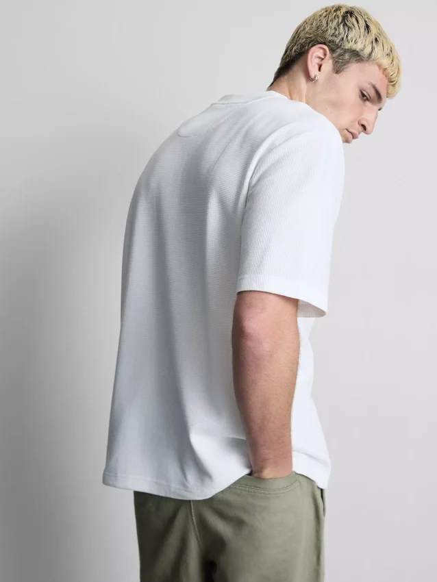 Strukturiertes, kastenförmiges T-Shirt