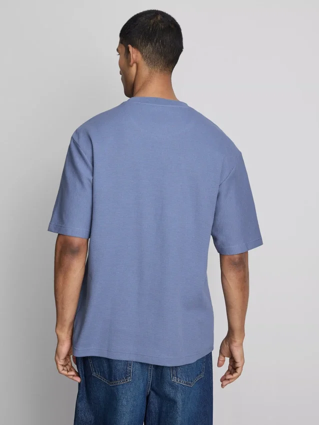 Strukturiertes, kastenförmiges T-Shirt