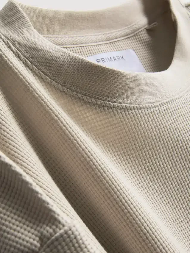 Strukturiertes, kastenförmiges T-Shirt