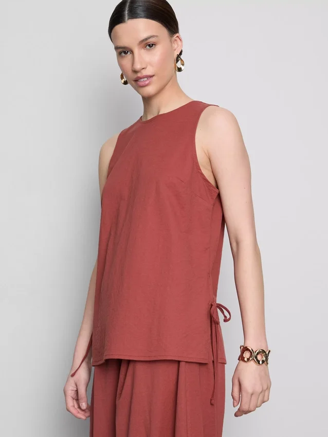 Strukturiertes Tanktop mit seitlichen Bändern