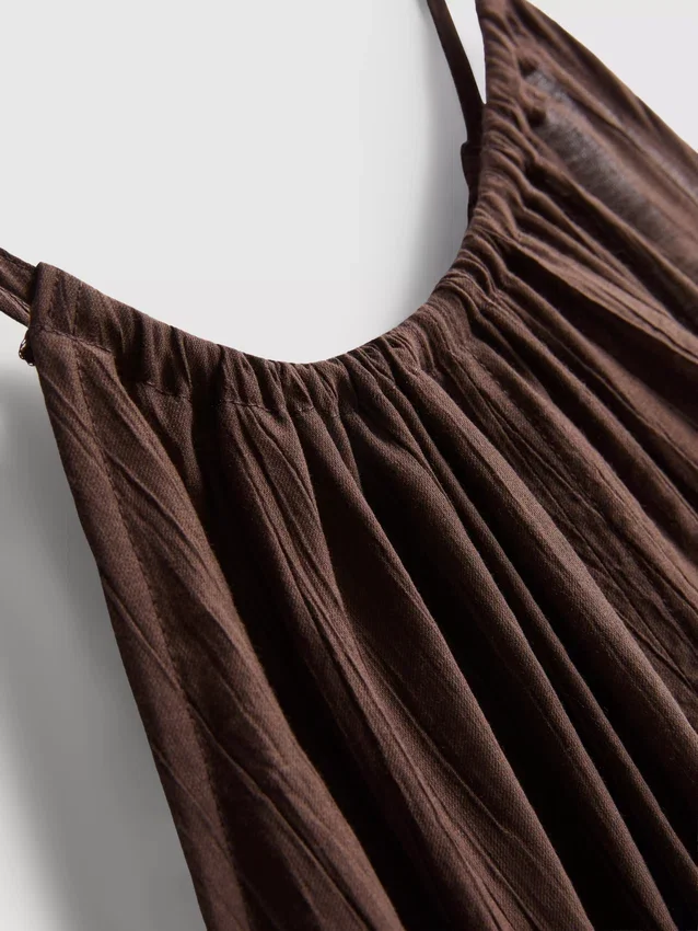 Strukturiertes Trapez-Top mit Neckholder
