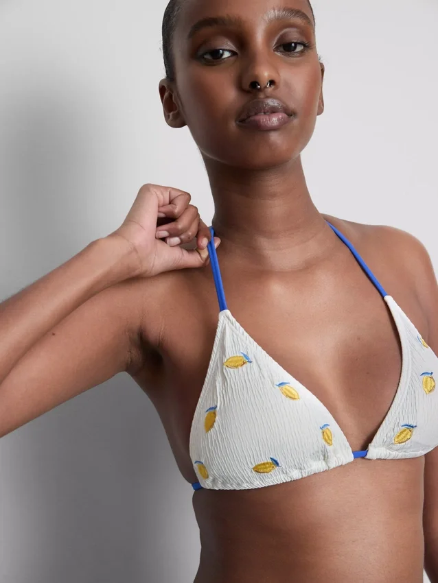 Strukturiertes Triangel-Bikini-Oberteil mit Zitronenmotiv