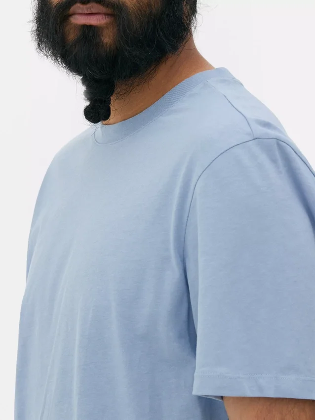 T-Shirt in regulärer Passform