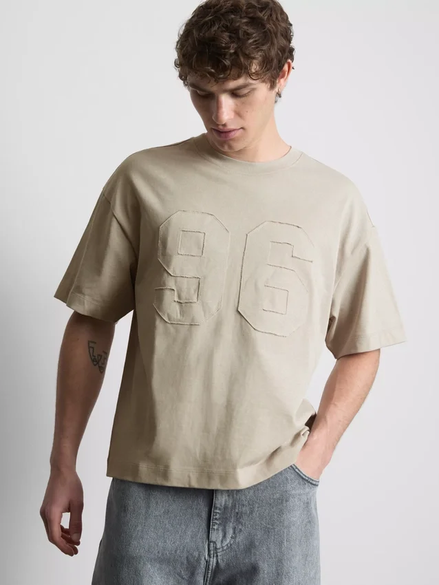 T-Shirt mit Applikation
