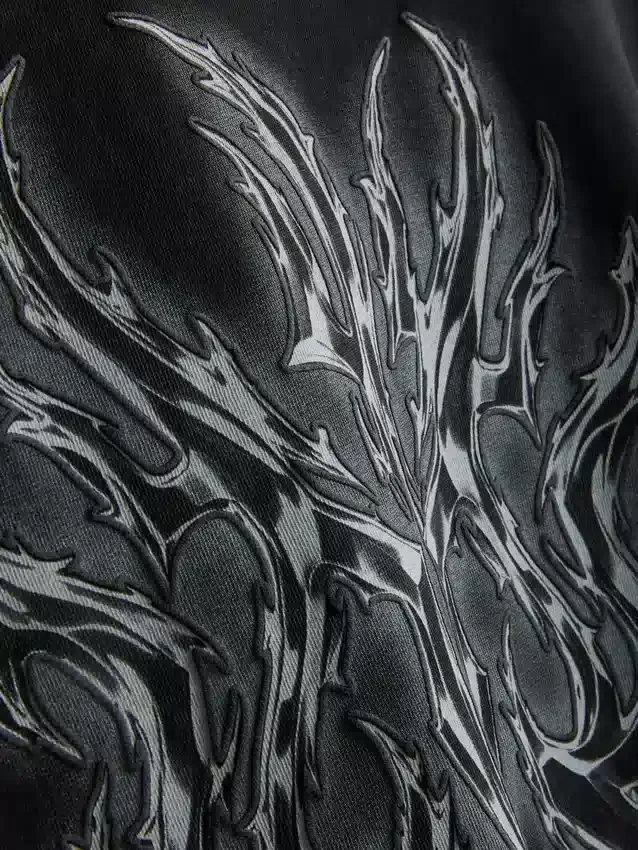 T-Shirt mit Aufdruck auf der Rückseite