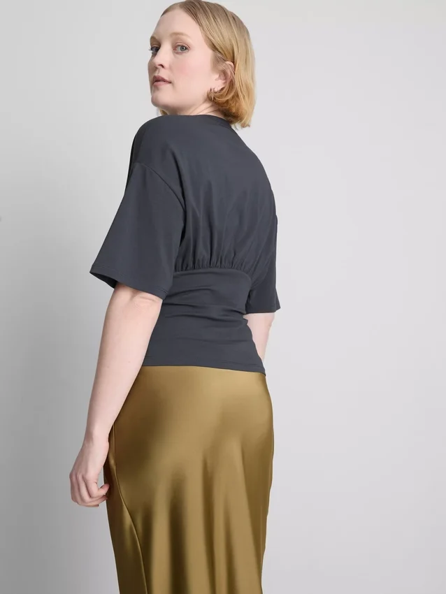 T-Shirt mit Empire-Taille