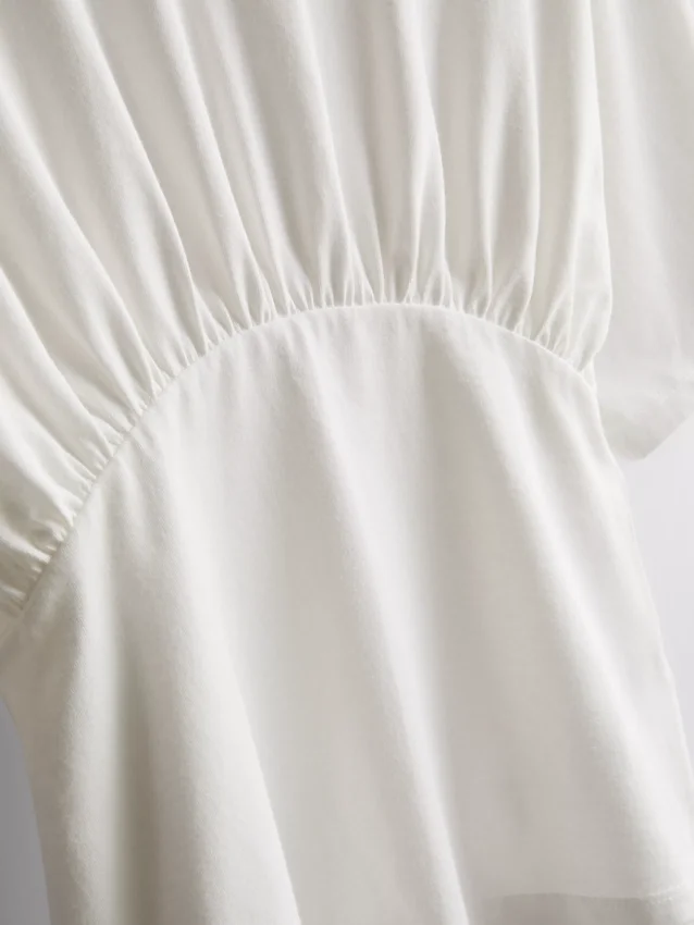 T-Shirt mit Empire-Taille
