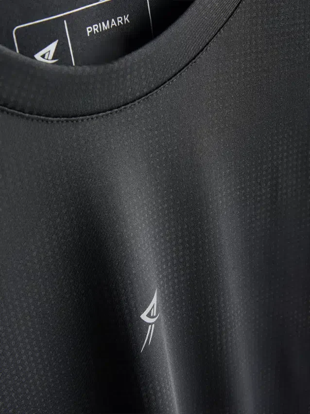 T-Shirt mit strukturiertem Muster