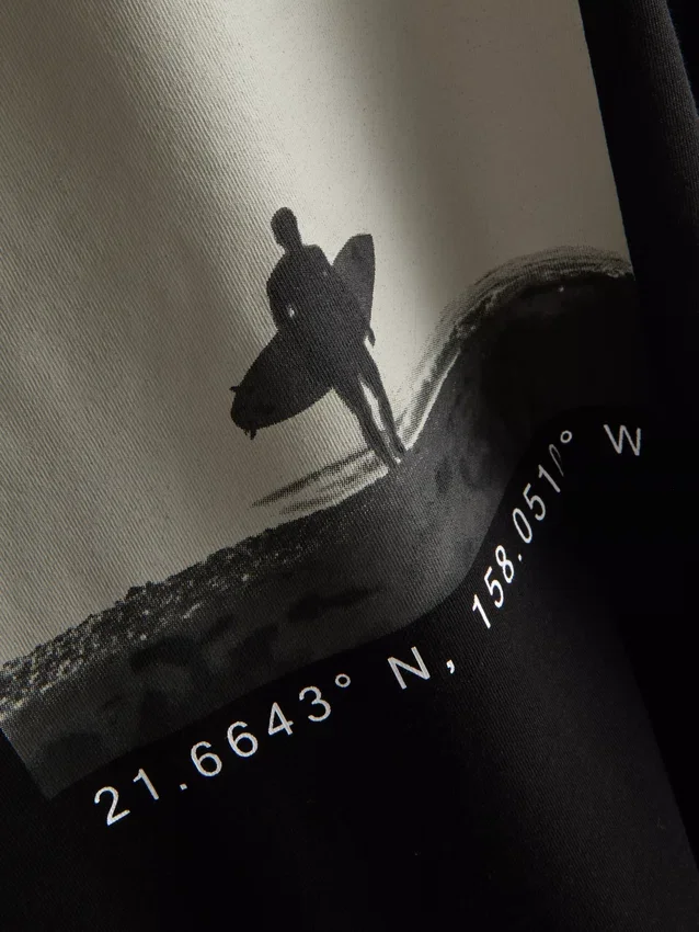 T-Shirt mit Surfer-Foto-Motiv