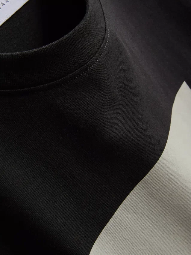 T-Shirt mit Surfer-Foto-Motiv