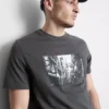T-Shirt mit Tokyo-Street-Grafik