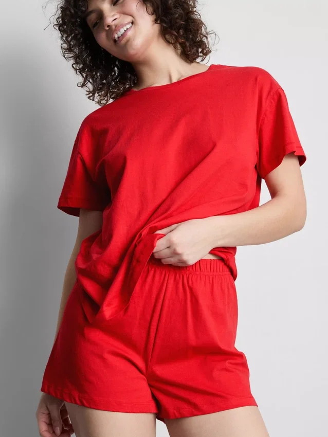 T-Shirt- und Shorts-Schlafanzug