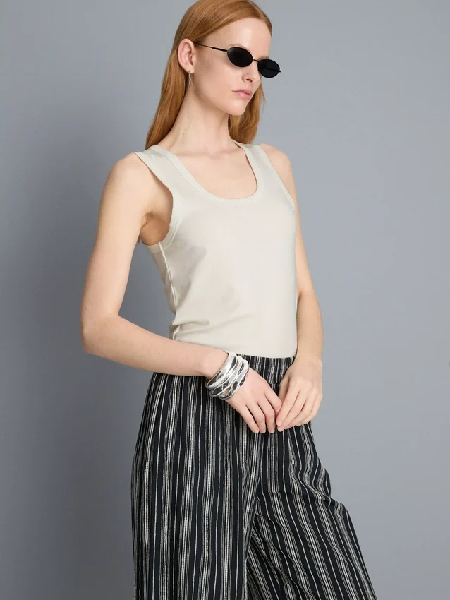 Tanktop mit U-Ausschnitt und Racerback