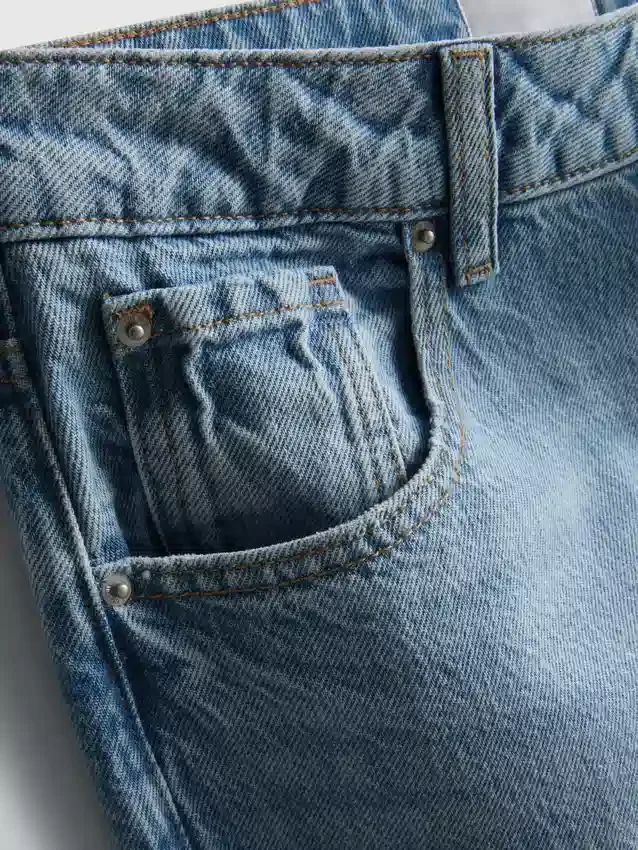 The Edit Jeans aus Baumwoll-Denim mit geradem Bein