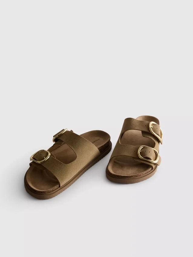 The Edit-Sandalen mit zwei Schnallenriemen