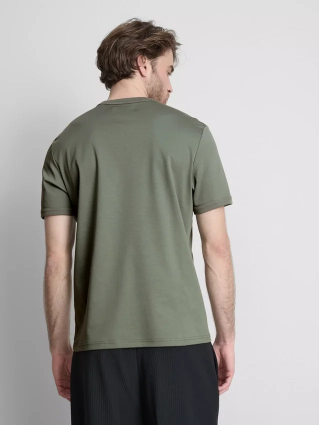 The Edit T-Shirt aus merzerisiertem Stoff in Slim-Fit-Passform