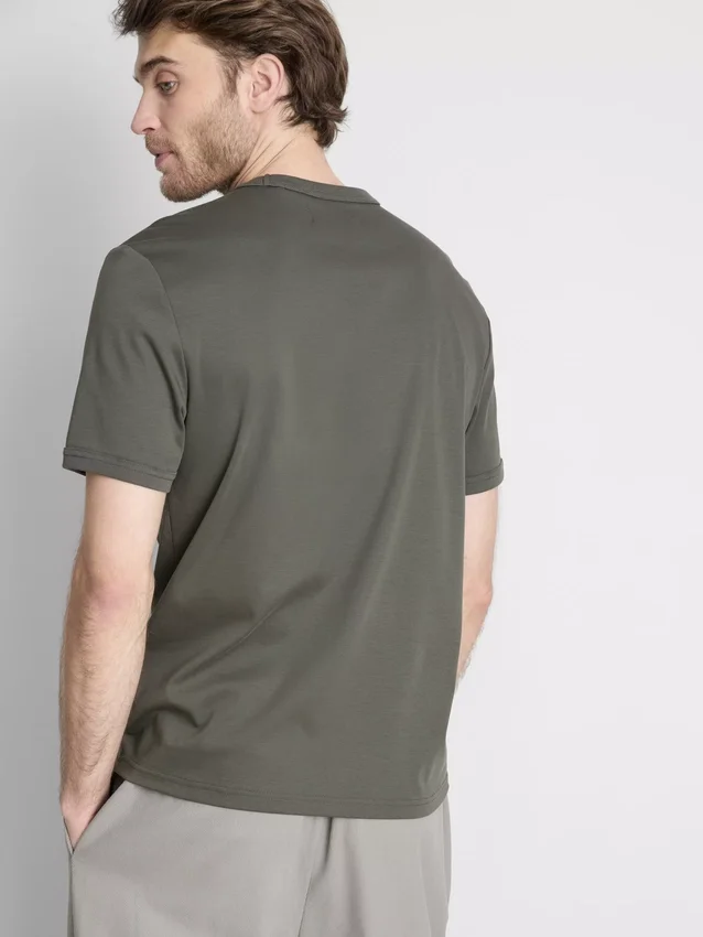 The Edit T-Shirt aus merzerisiertem Stoff in Slim-Fit-Passform