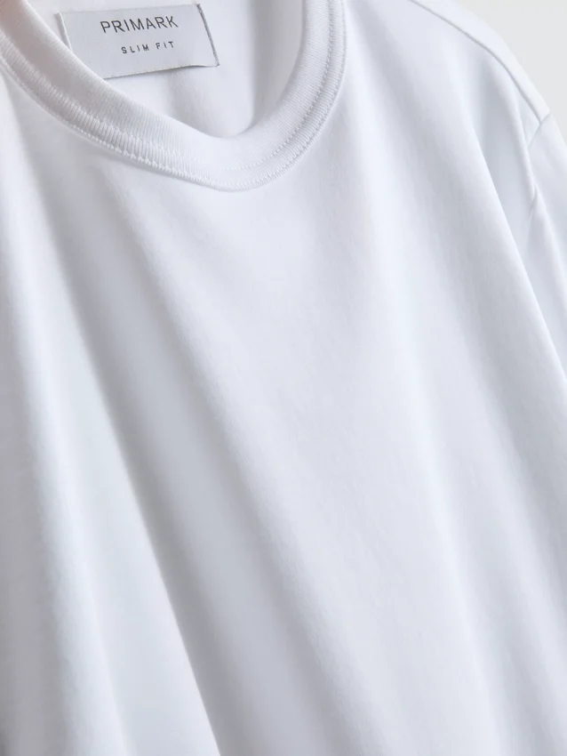 The Edit T-Shirt aus merzerisiertem Stoff in Slim-Fit-Passform