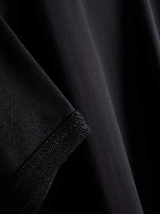 The Edit T-Shirt aus merzerisiertem Stoff in Slim-Fit-Passform