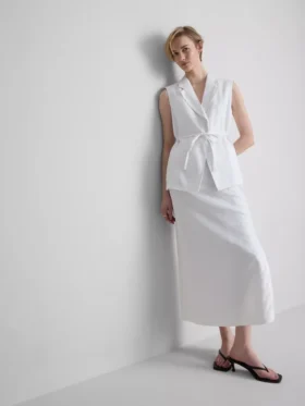 The Edit-Top aus Leinen mit Bindedetail