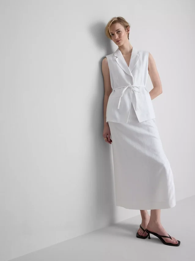The Edit-Top aus Leinen mit Bindedetail
