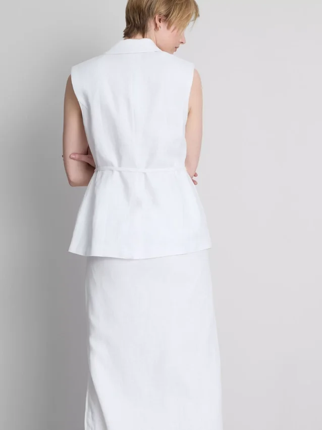The Edit-Top aus Leinen mit Bindedetail
