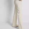 The Primark Scene | Flared-Jeans mit niedriger Leibhöhe