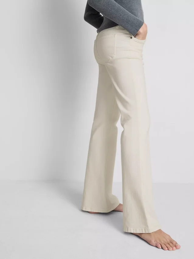 The Primark Scene | Flared-Jeans mit niedriger Leibhöhe