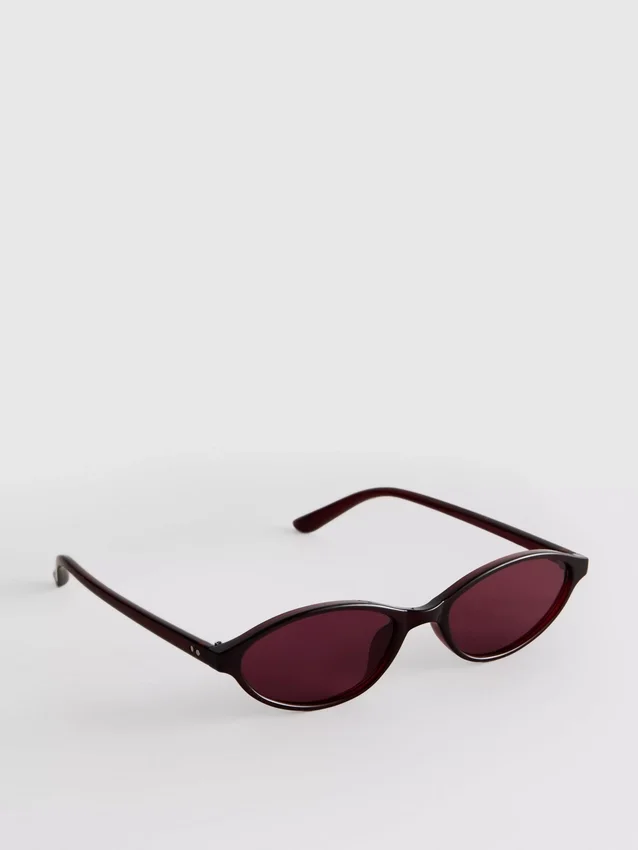 The Primark Scene | Schlanke, ovale Sonnenbrille